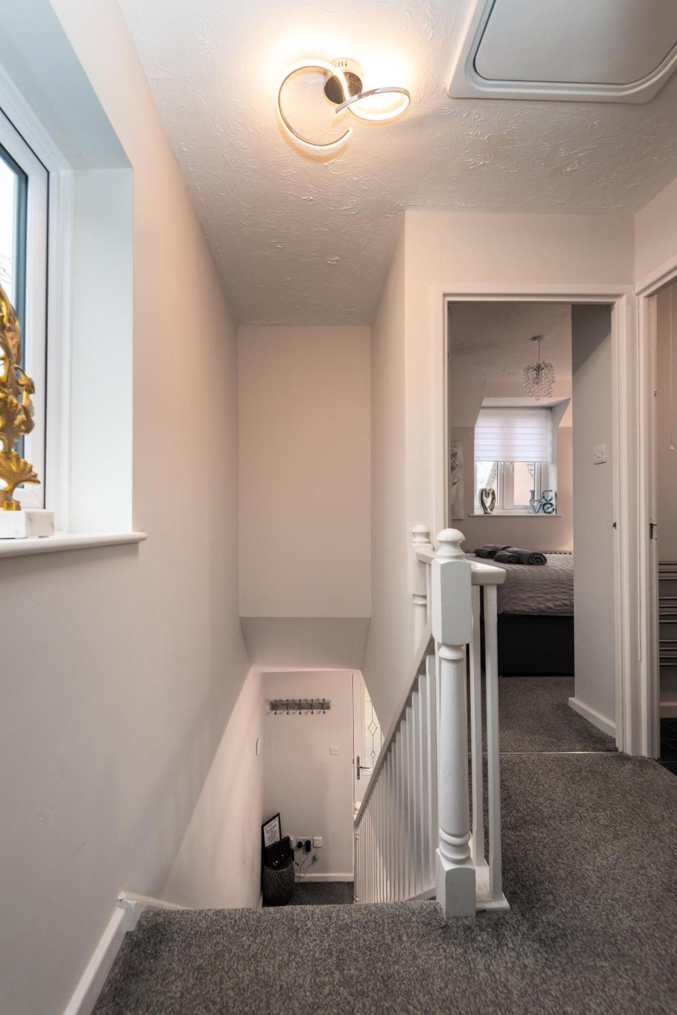Worcester Fabulous Cherry Tree Mews Self Check In Dogs Welcome By Prior Arrangement , 2 Double Bedrooms ,Super Fast Wi-Fi, With Free Off Road Parking For 2 Vehicles Near Royal Hospital And Woodland Walks エクステリア 写真