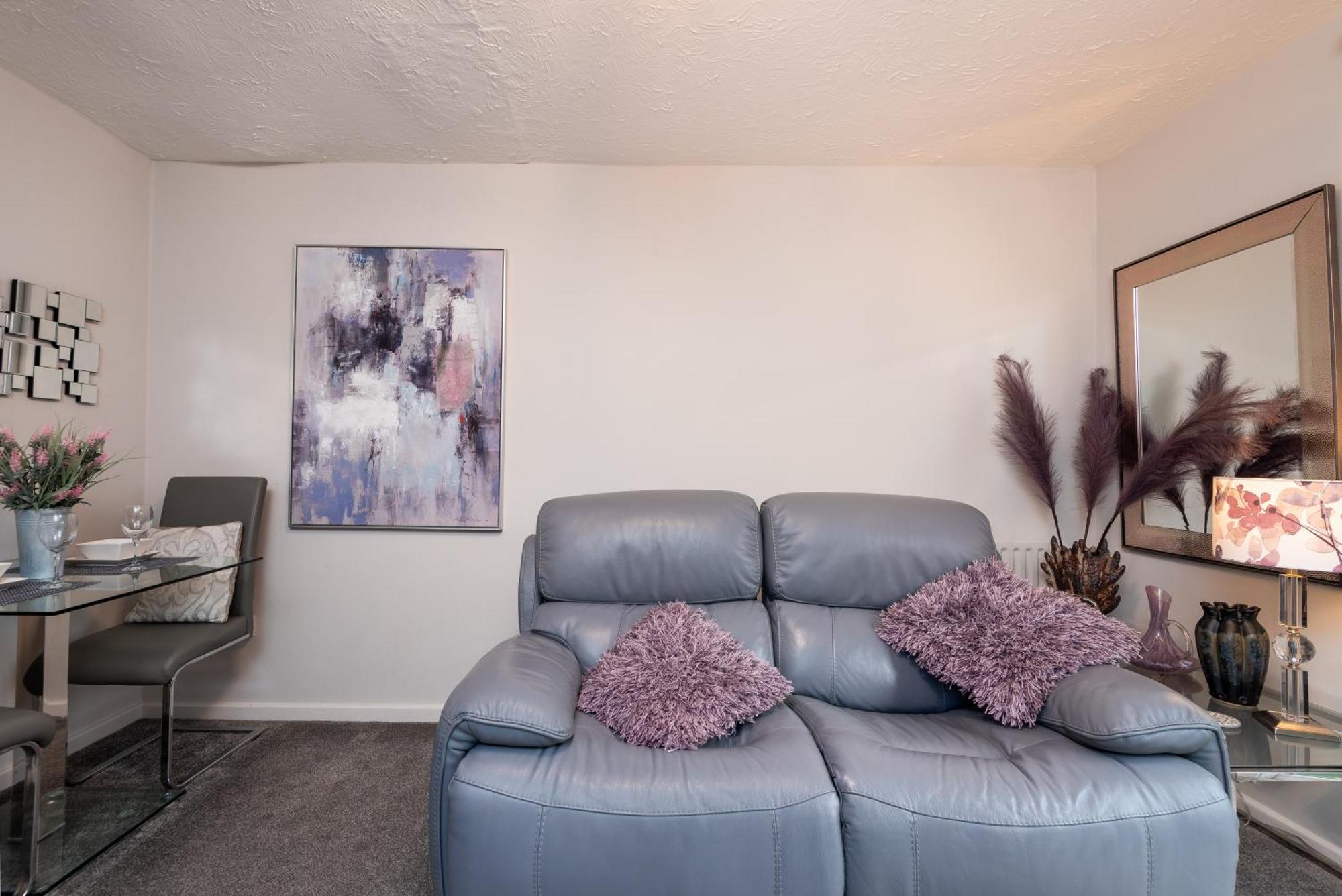 Worcester Fabulous Cherry Tree Mews Self Check In Dogs Welcome By Prior Arrangement , 2 Double Bedrooms ,Super Fast Wi-Fi, With Free Off Road Parking For 2 Vehicles Near Royal Hospital And Woodland Walks エクステリア 写真