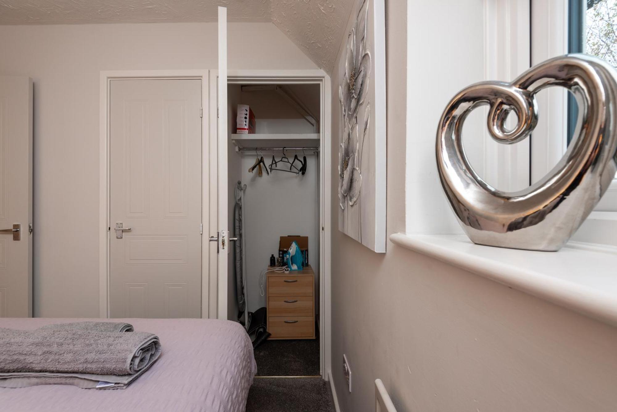 Worcester Fabulous Cherry Tree Mews Self Check In Dogs Welcome By Prior Arrangement , 2 Double Bedrooms ,Super Fast Wi-Fi, With Free Off Road Parking For 2 Vehicles Near Royal Hospital And Woodland Walks エクステリア 写真