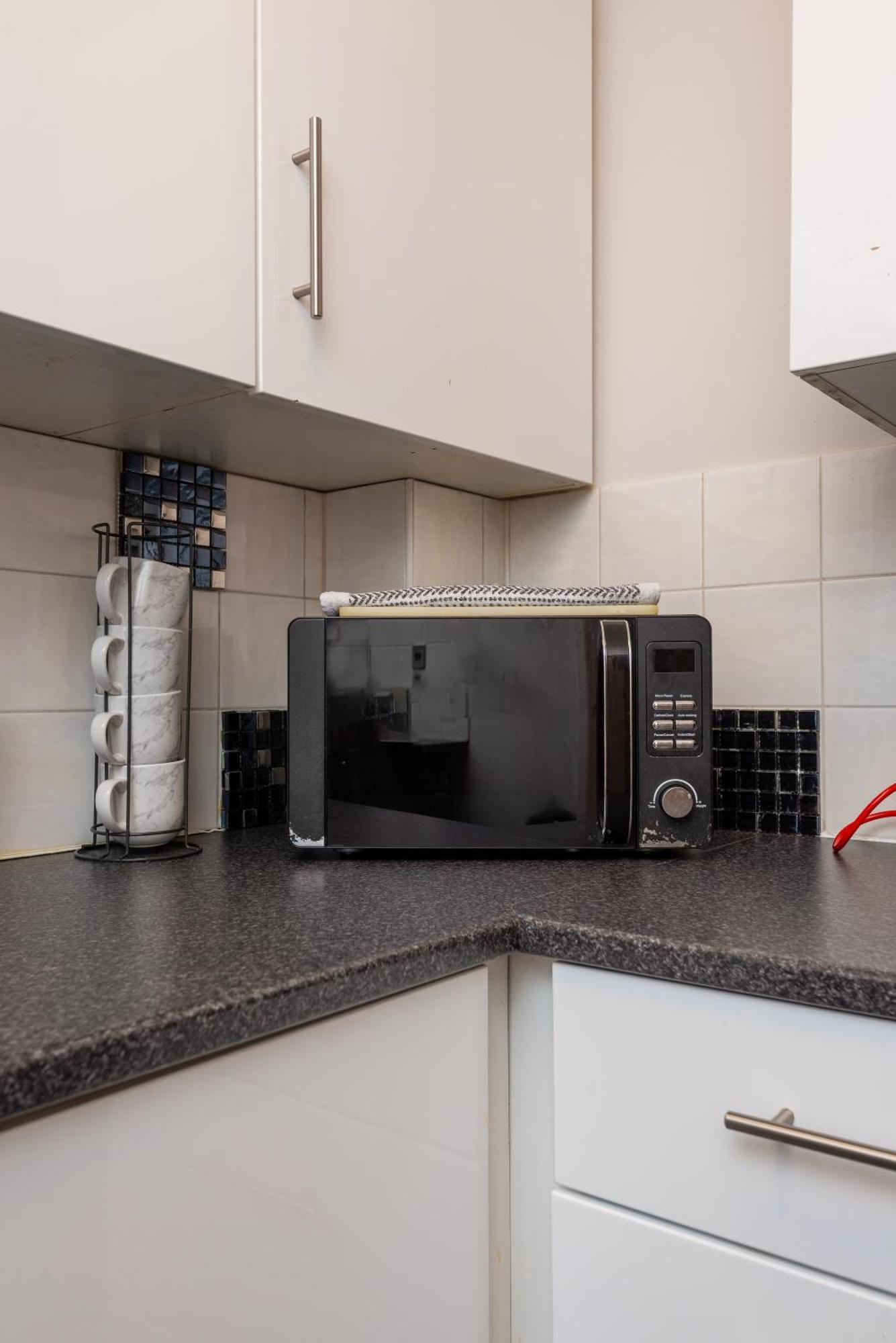 Worcester Fabulous Cherry Tree Mews Self Check In Dogs Welcome By Prior Arrangement , 2 Double Bedrooms ,Super Fast Wi-Fi, With Free Off Road Parking For 2 Vehicles Near Royal Hospital And Woodland Walks エクステリア 写真