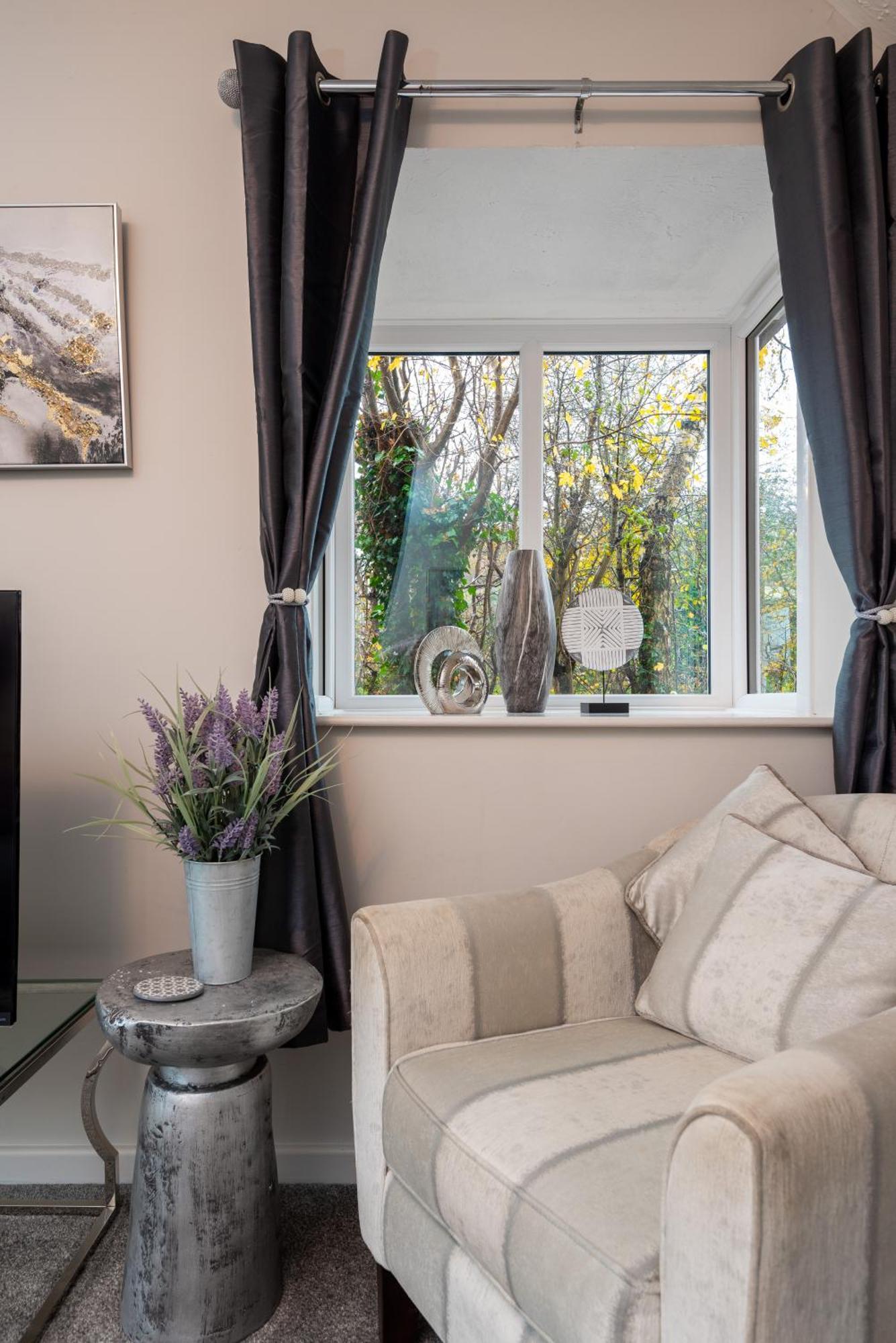Worcester Fabulous Cherry Tree Mews Self Check In Dogs Welcome By Prior Arrangement , 2 Double Bedrooms ,Super Fast Wi-Fi, With Free Off Road Parking For 2 Vehicles Near Royal Hospital And Woodland Walks エクステリア 写真