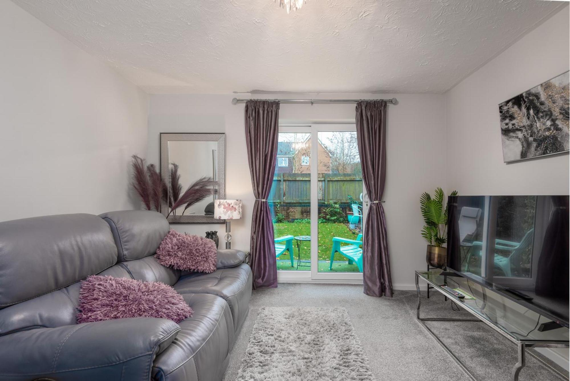 Worcester Fabulous Cherry Tree Mews Self Check In Dogs Welcome By Prior Arrangement , 2 Double Bedrooms ,Super Fast Wi-Fi, With Free Off Road Parking For 2 Vehicles Near Royal Hospital And Woodland Walks エクステリア 写真